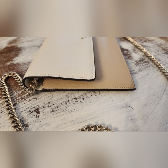 Like New Kate Spade Flap Crossbody - Picture 7 of 10